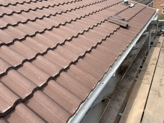 roof installation contractor